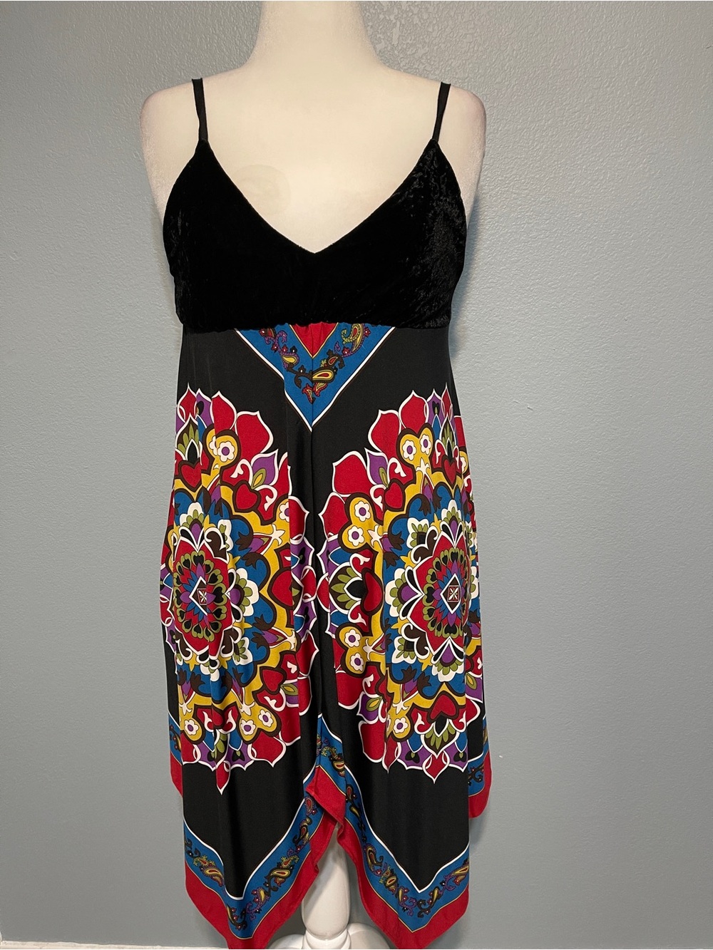 Anthropologie Velvet Bodice Medallion Scarf Print Dress Boho Handkerchief Hem Lg
